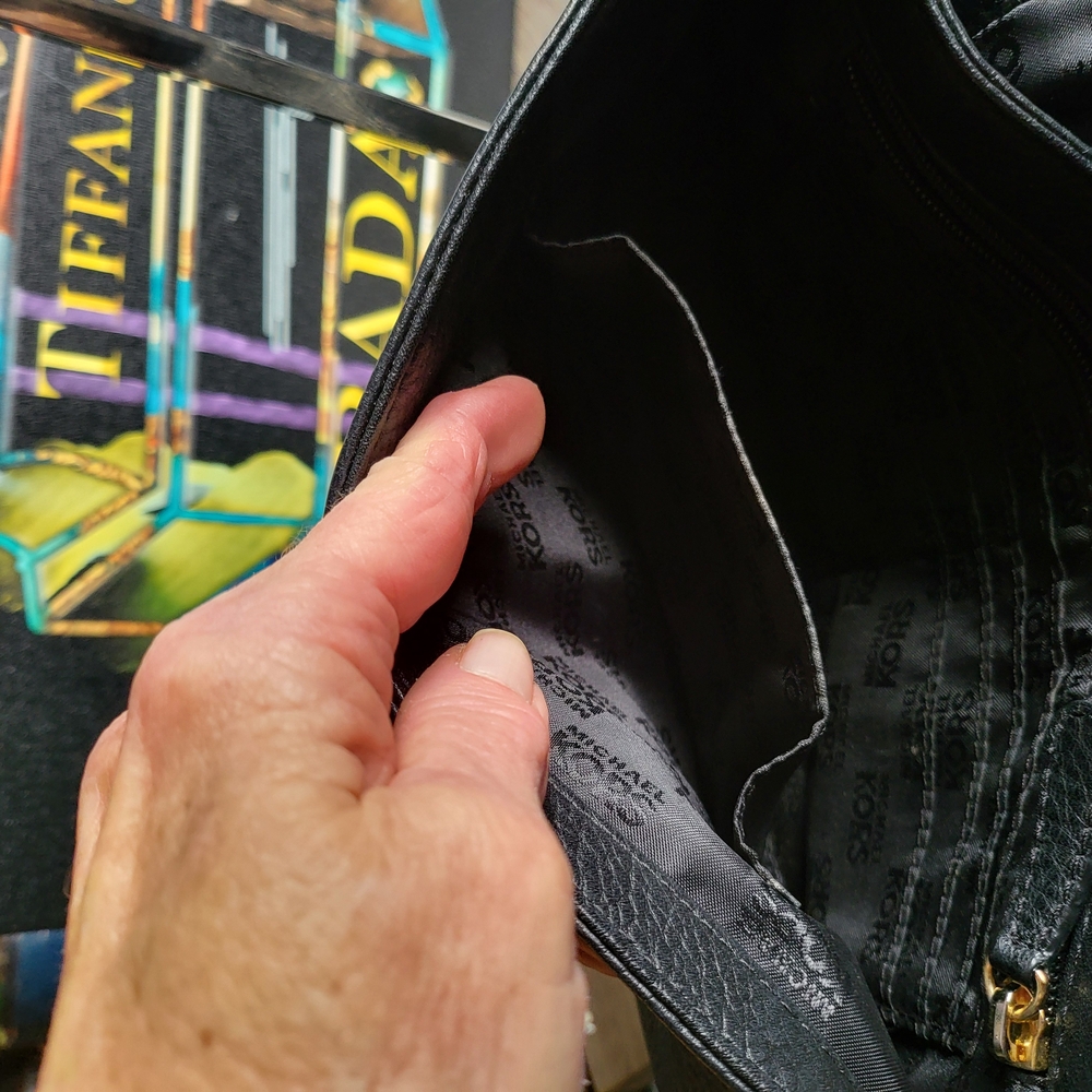 Michael Kors Black Leather Shoulder Bag - Picture 7 of 8